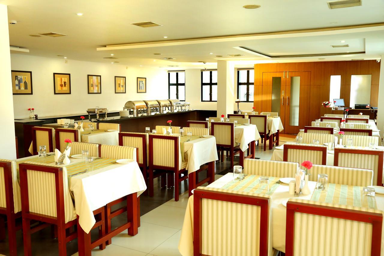 Hotel De Grand Kozhikode Exterior foto